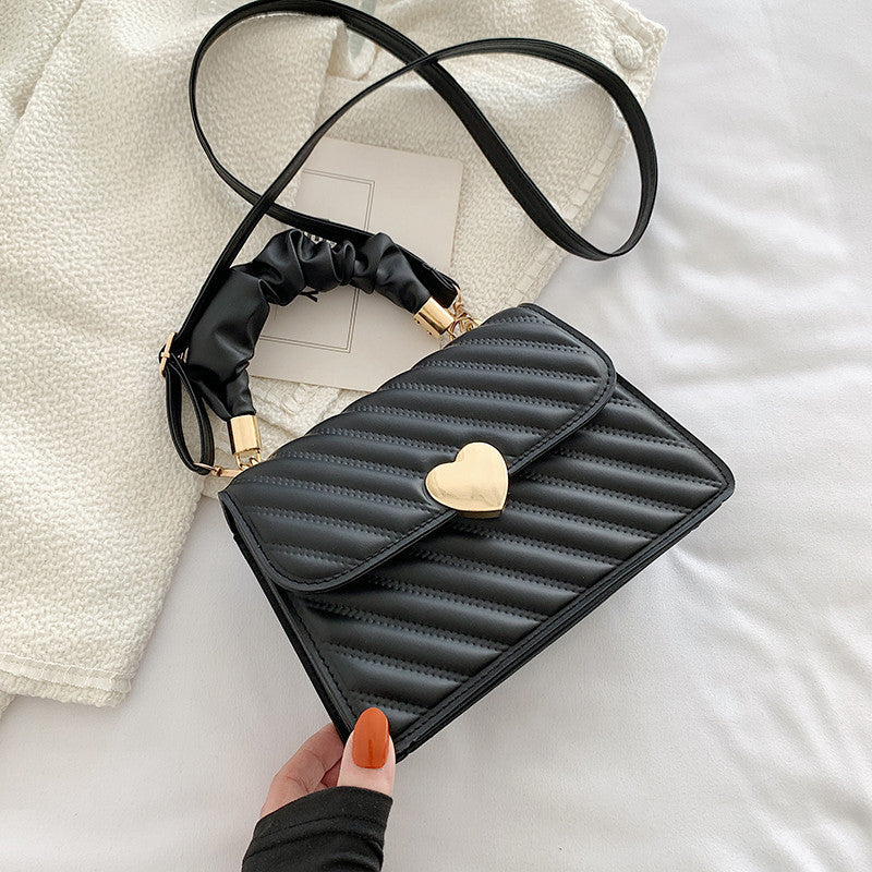 Women Handbags Fashion Chain Shoulder Bags With Love Metal Design - YUTANI RETRO TECH