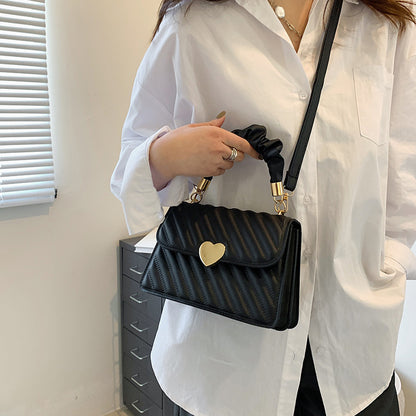 Women Handbags Fashion Chain Shoulder Bags With Love Metal Design - YUTANI RETRO TECH